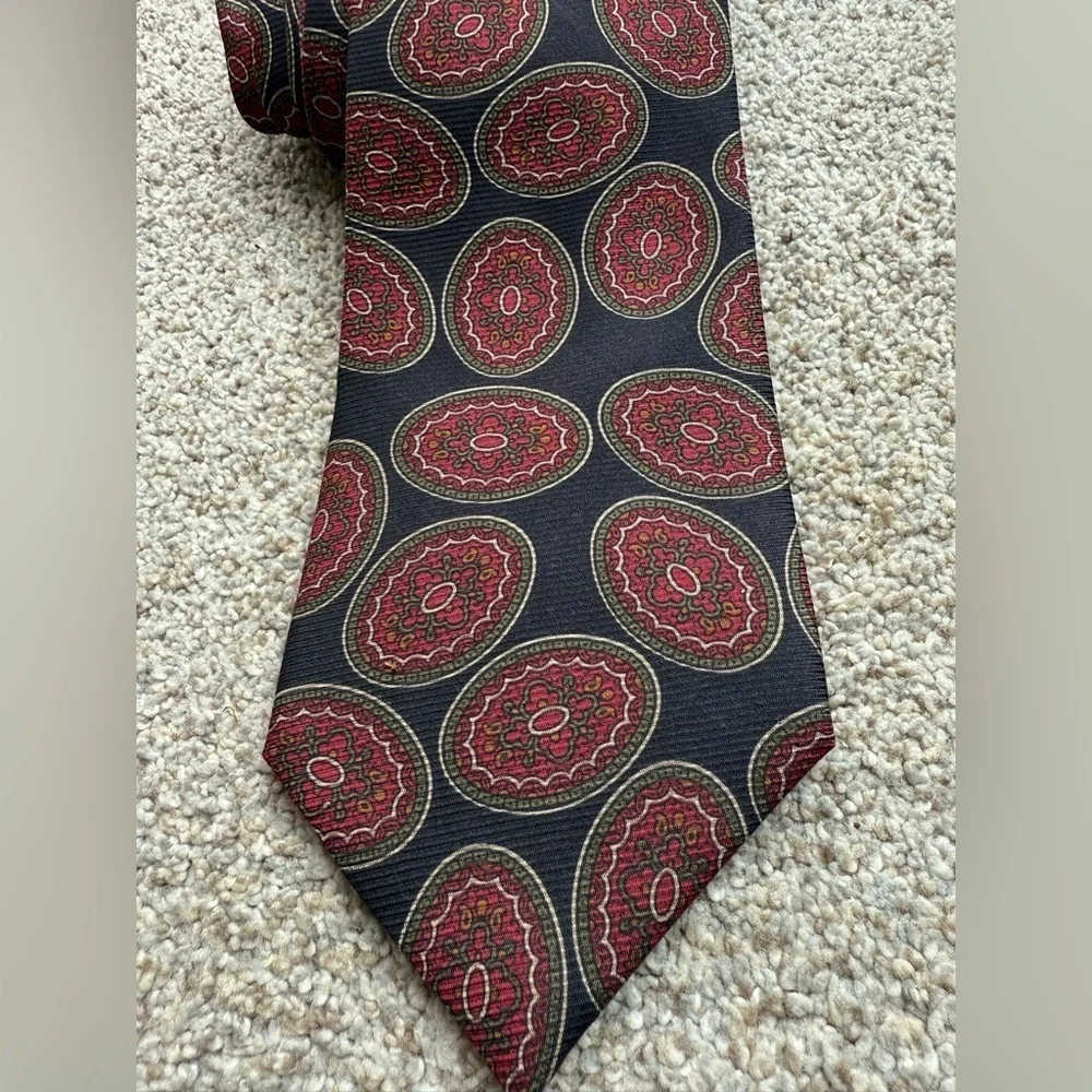 Vintage Brooks Brothers Makers All Silk Tie Made In USA